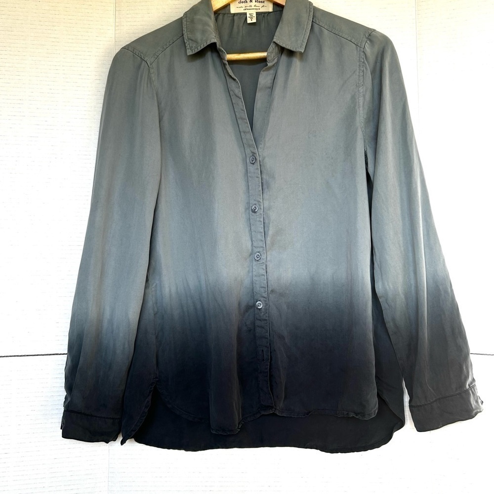 ANTHROPOLOGIE Cloth and Stone Ombre Button Down Shirt Size Small - Picture 6 of 9
